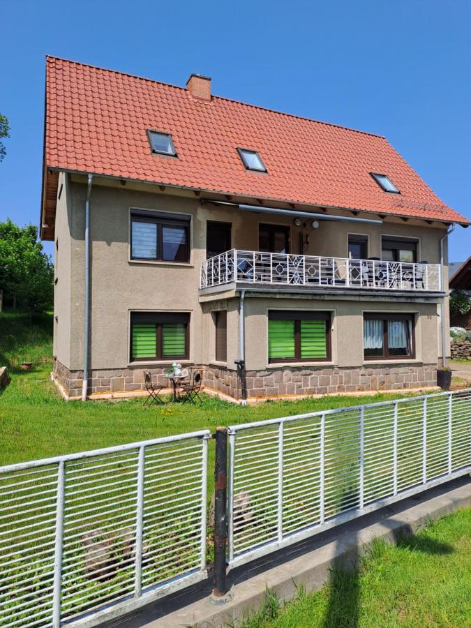 Monteur- Und Ferienwohnung In Hainichen - Obergeschoss Oder Dachgeschoss - Familie Weber Bockendorf 外观 照片